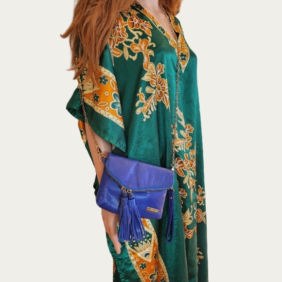 Estelon Electric Blue Leather Crossbody/Wristlet/ Clutch with Tassels EUC - Picture 11 of 14